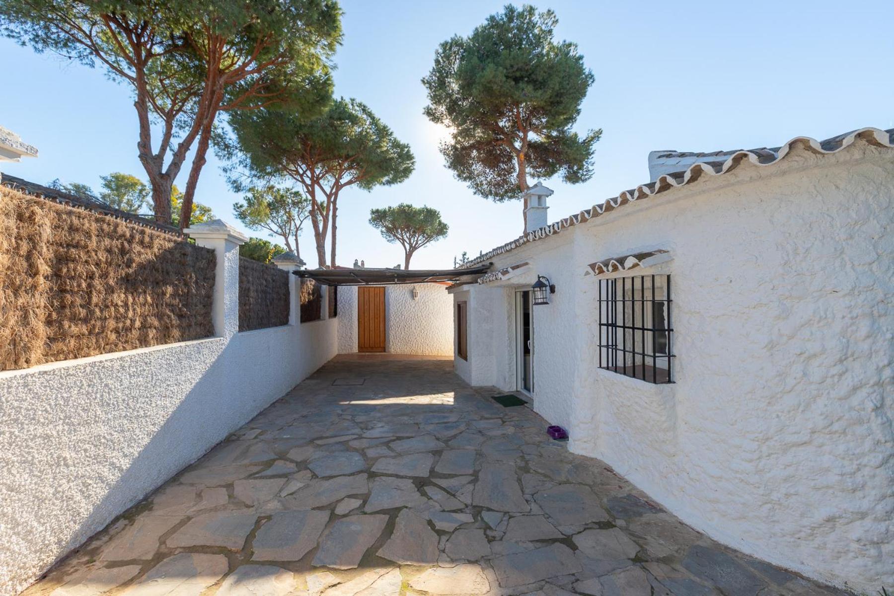 Holiday home Alconada Casa De Playa *