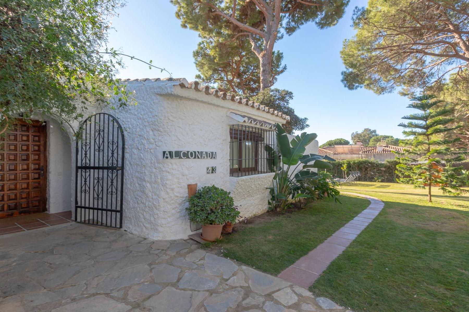 Holiday home Alconada Casa De Playa